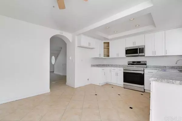 Oceanside, CA 92056,3414 Del Este WAY