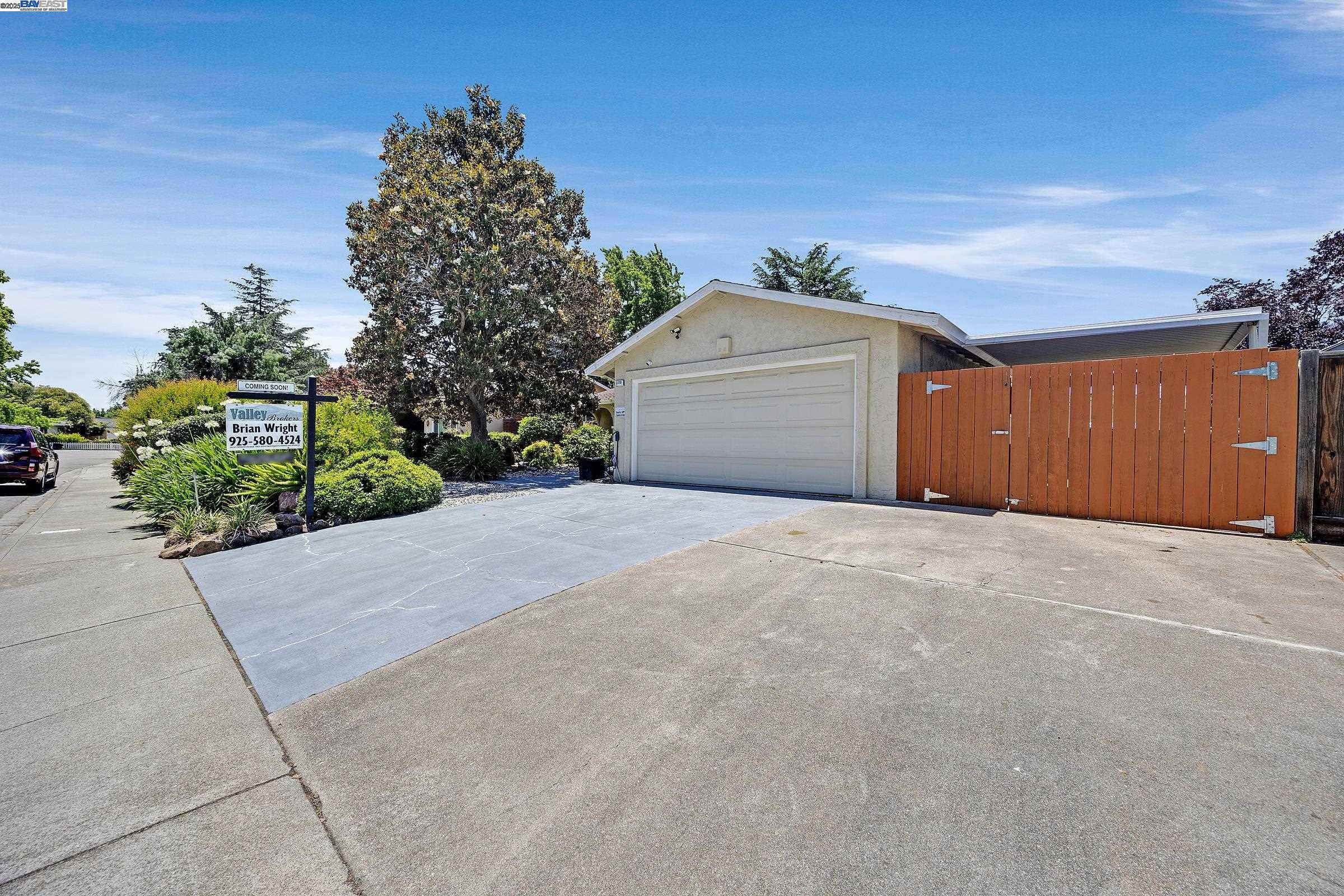 Pleasanton, CA 94566,2370 Tanager DR