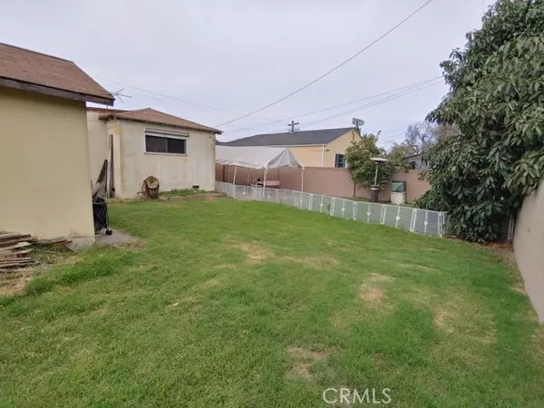 South Gate, CA 90280,13636 Garfield AVE