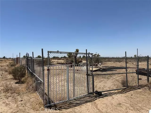 Phelan, CA 92371,0 Tokay RD