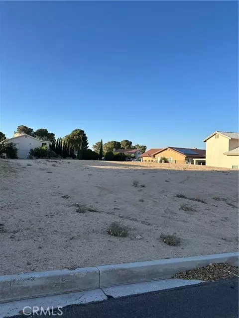 Helendale, CA 92342,14852 Autumn