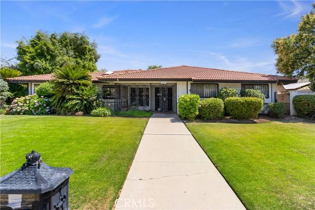 3419 Crest DR, Bakersfield, CA 93306