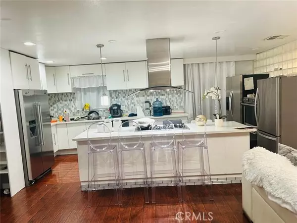 1025 Sur Riverside Av 26, Rialto, CA 92376