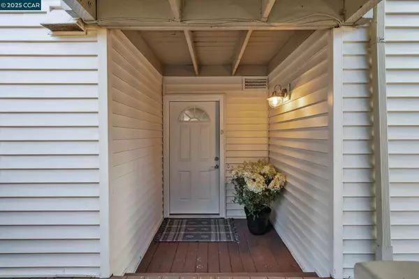 Moraga, CA 94556,1988 Ascot Dr D