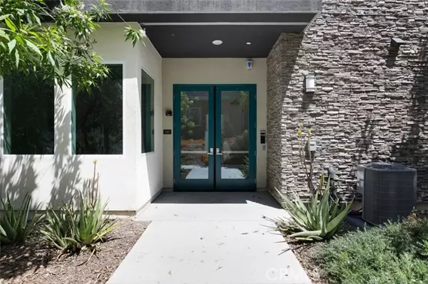 Irvine, CA 92618,145 Sash