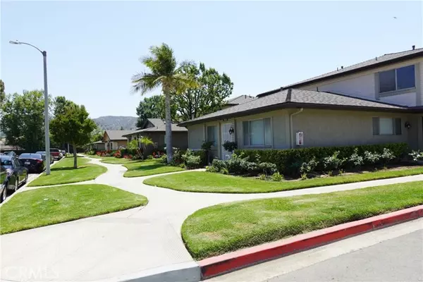 Simi Valley, CA 93063,2033 Calle La Sombra 2