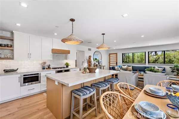 Laguna Beach, CA 92651,241 Wave ST