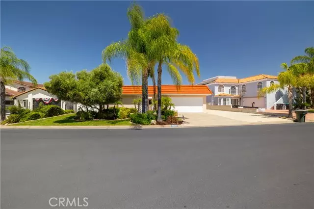 30221 Lands End PL, Canyon Lake, CA 92587