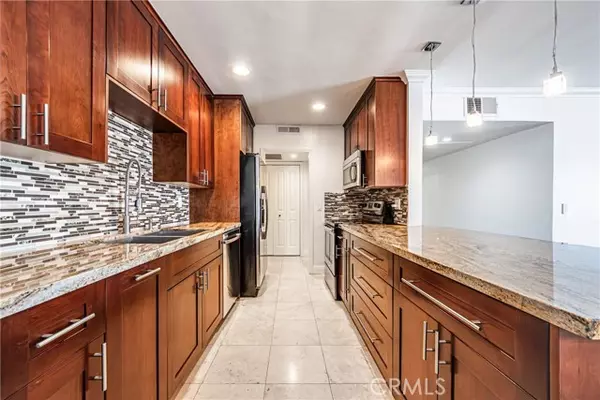 Encino, CA 91316,5454 Zelzah AVE 314