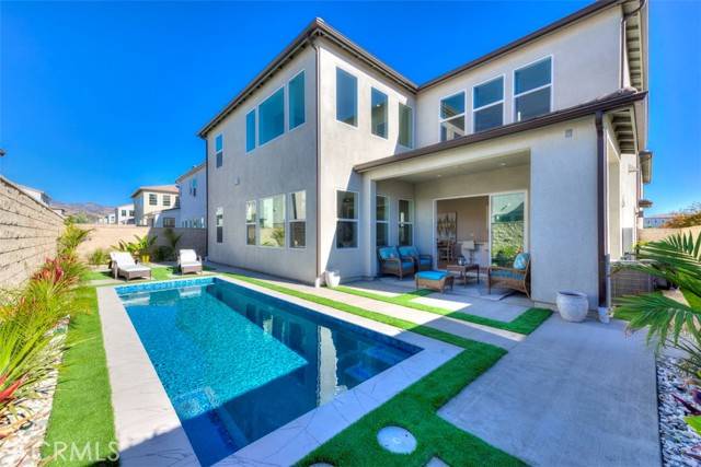 111 Edna PKWY, Lake Forest, CA 92630