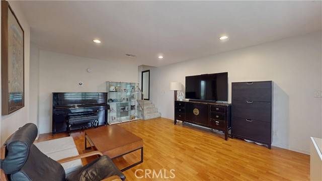 North Hollywood, CA 91602,10757 Hortense ST 406