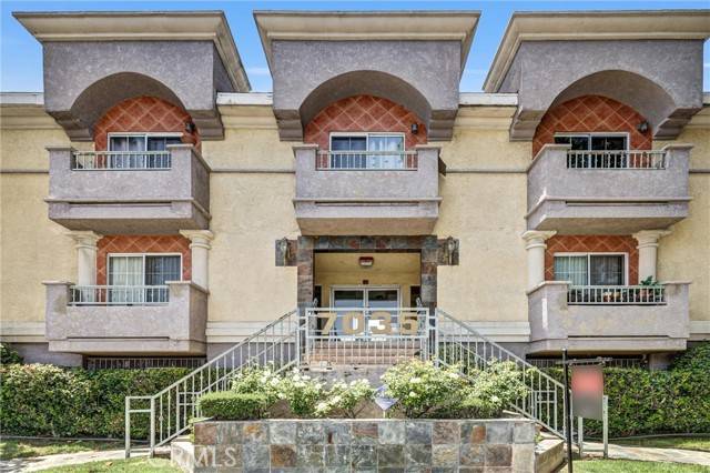 Van Nuys, CA 91406,7035 Woodley AVE 113