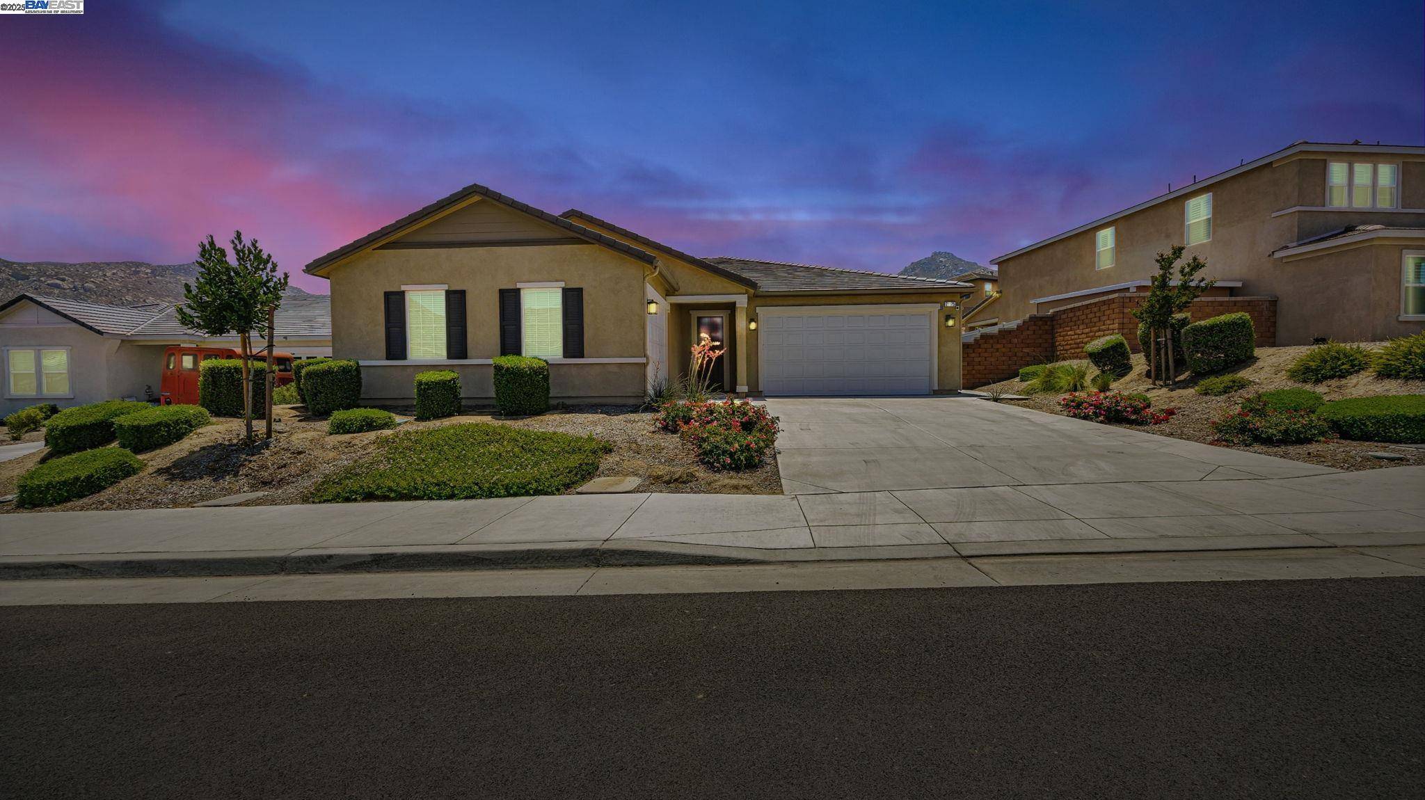 21175 Packing House Ct, Riverside, CA 92507-0056
