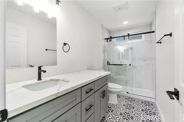 San Pedro, CA 90731,523 W 12th ST