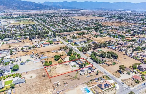 Fontana, CA 92336,6246 Knox AVE