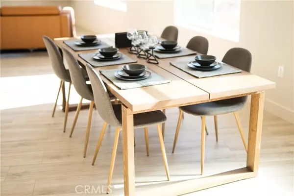 Anaheim, CA 92805,435 W Center Street Promenade 401