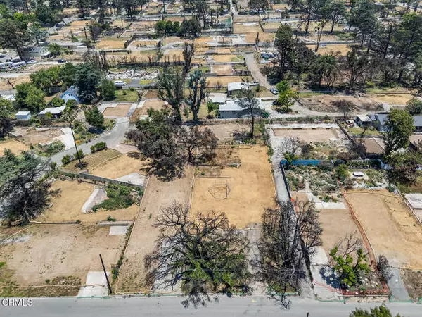 Altadena, CA 91001,323 Marathon RD