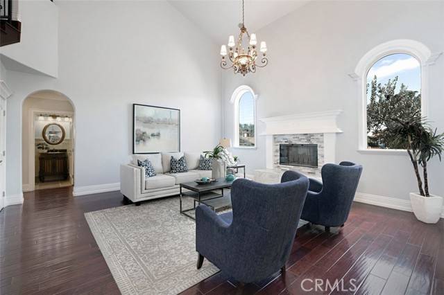 Newport Beach, CA 92663,439 Catalina DR