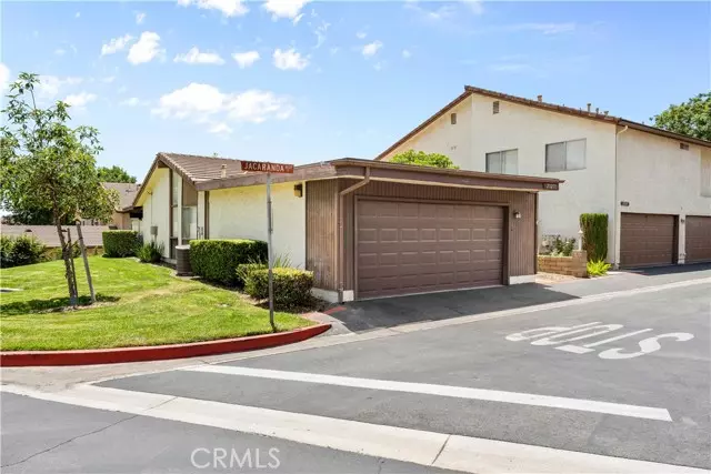 2127 Jacaranda CT, San Bernardino, CA 92404