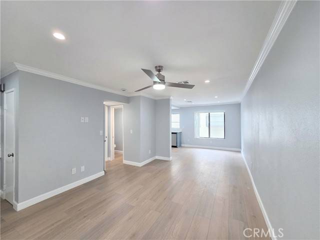 Lakewood, CA 90715,11764 206th ST 22