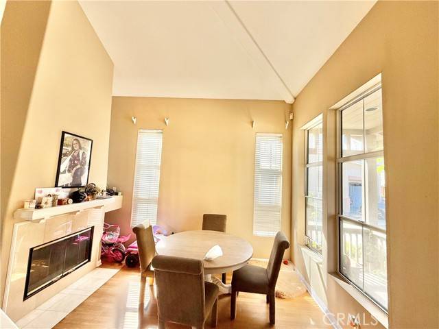 Rancho Santa Margarita, CA 92688,1 Acorn