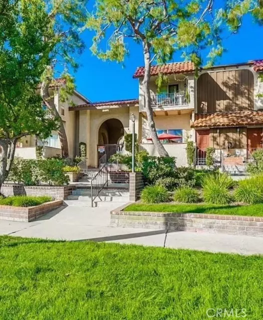Reseda, CA 91335,19545 Sherman WAY 44