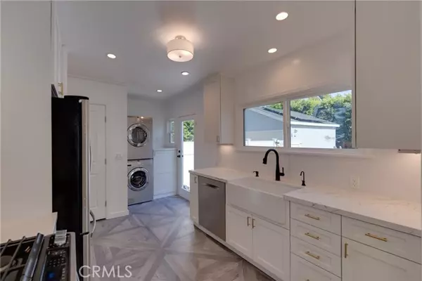 West Hollywood, CA 90046,1040 Havenhurst DR