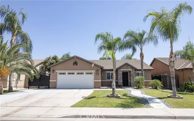 2618 Casa Serena DR, Delano, CA 93215