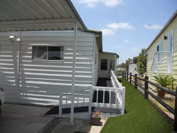 Escondido, CA 92029,955 Howard AVE 40