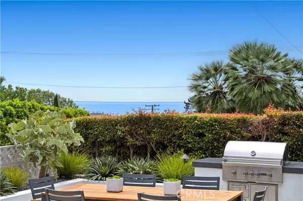 Laguna Beach, CA 92651,246 Fairview ST