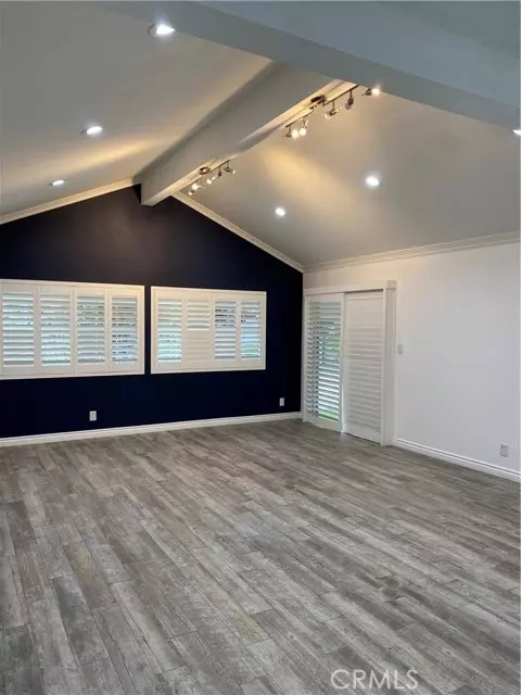 Northridge, CA 91325,8961 Etiwanda AVE