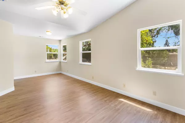 Merced, CA 95340,5974 Hillcrest Rd