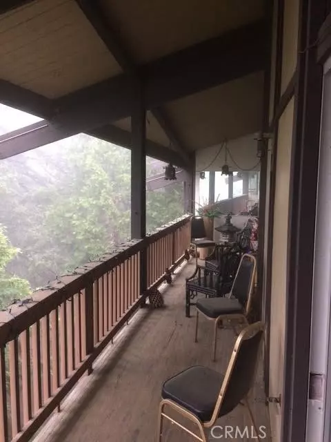 872 Sierra Vista DR, Twin Peaks, CA 92391