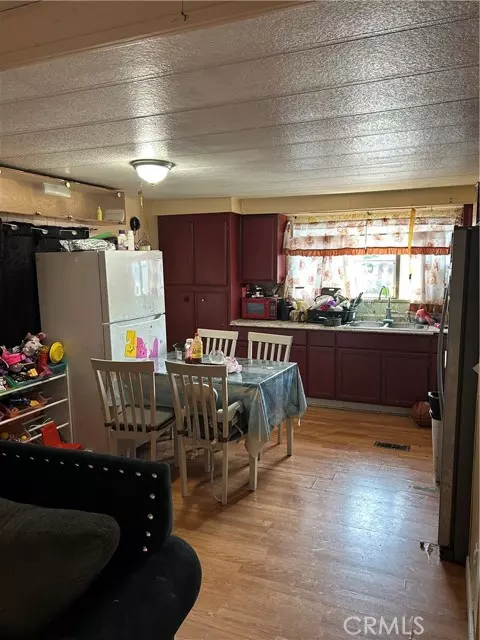 San Bernardino, CA 92410,760 E 9th ST 79