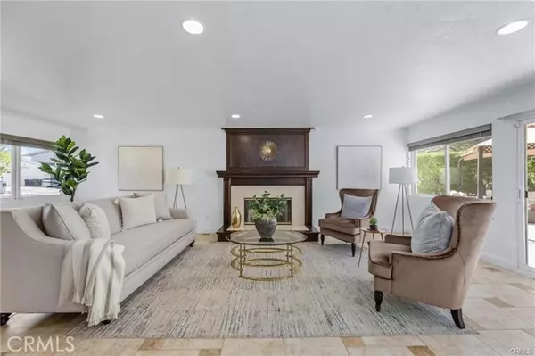 Woodland Hills, CA 91367,5869 Eilat PL