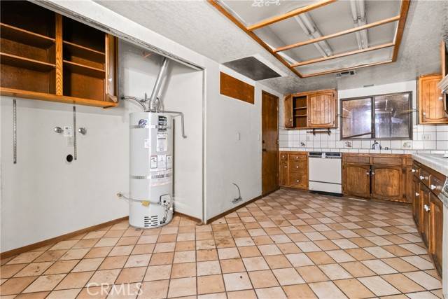 Lancaster, CA 93536,42865 Normandy LN