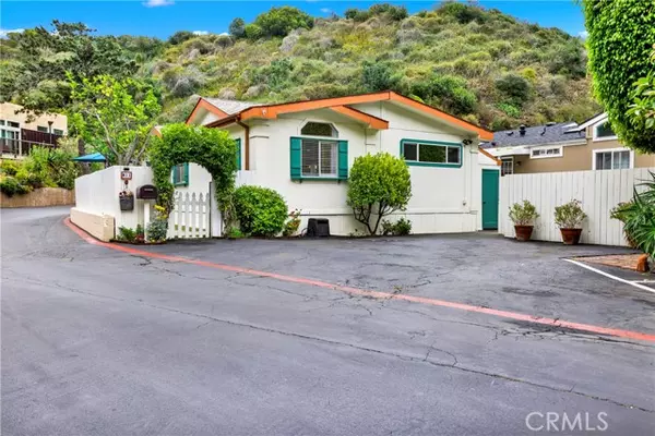 Laguna Beach, CA 92651,30802 Coast M11