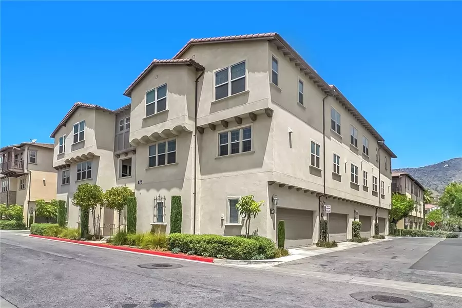 875 Iris WAY B, Azusa, CA 91702