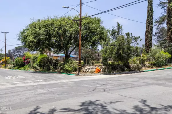 Altadena, CA 91001,2989 Santa Rosa AVE