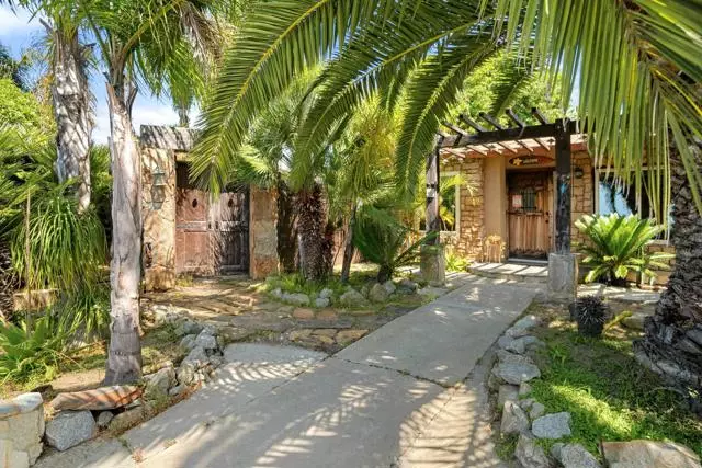 2324 Greenbrier DR, Oceanside, CA 92054