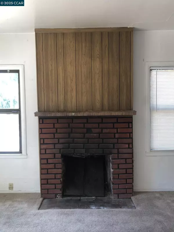 Martinez, CA 94553-2660,2105 Alhambra AVE