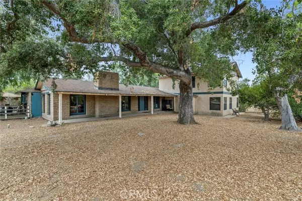 Yorba Linda, CA 92886,5729 Grandview AVE