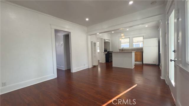 Orange, CA 92866,118 E Palm AVE