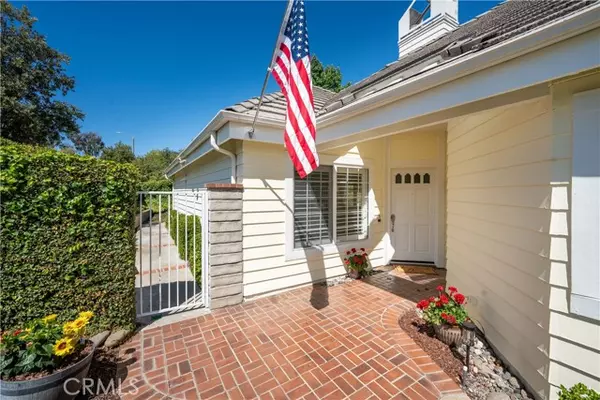 Valencia, CA 91355,25901 Bellis DR