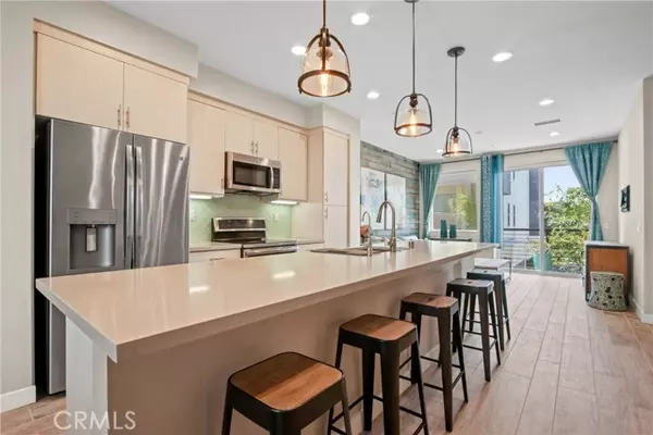 Montebello, CA 90640,1019 Sequoia PL