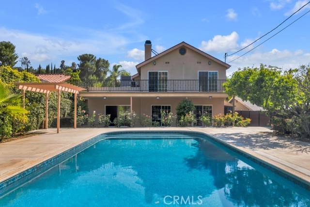 21631 Mulholland DR, Woodland Hills, CA 91364