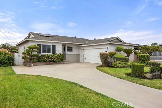 1642 W Woodcrest AVE, Fullerton, CA 92833