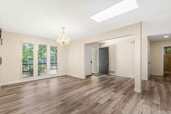 Ramona, CA 92065,25175 Hereford DR