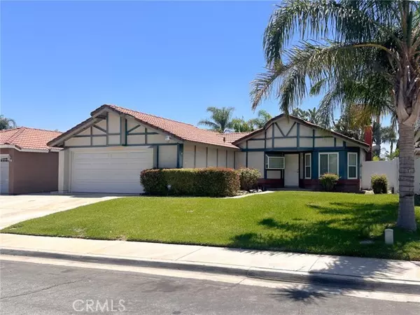 Fontana, CA 92337,13941 PARKWOOD DR