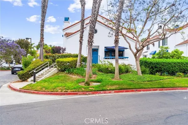 Huntington Beach, CA 92648,19451 Pompano 107